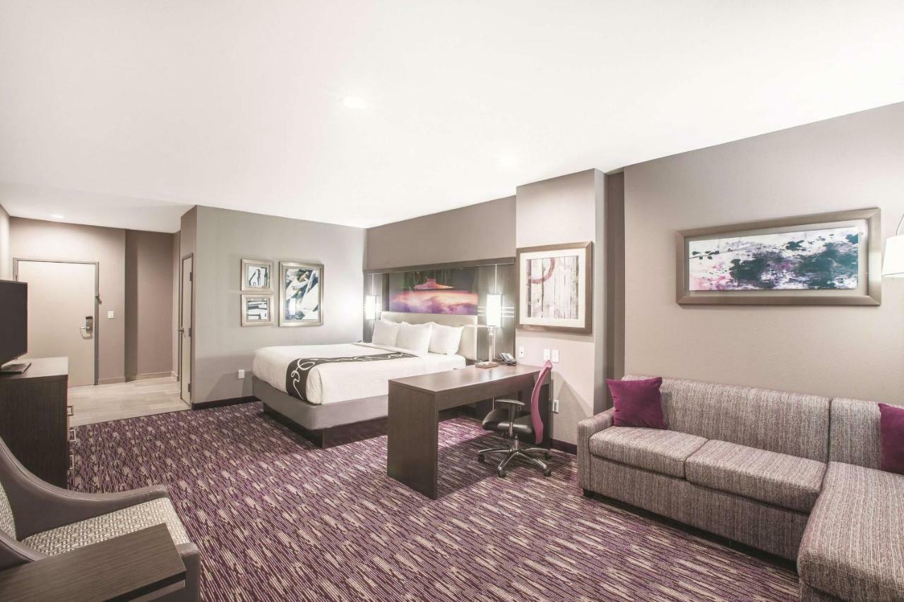 La Quinta By Wyndham קינגסוויל מראה חיצוני תמונה